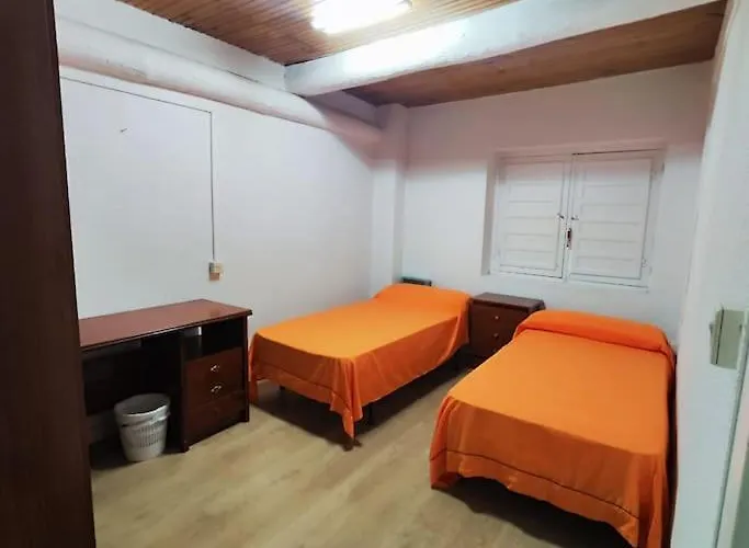 Residencia 14 Hotel *