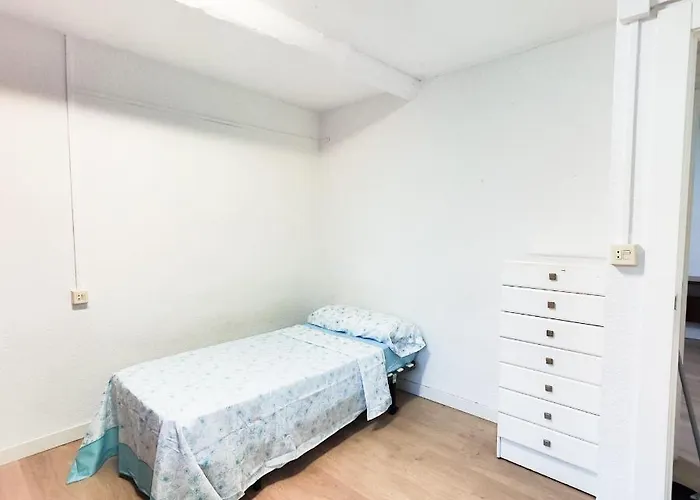 Residencia 14 호텔 *